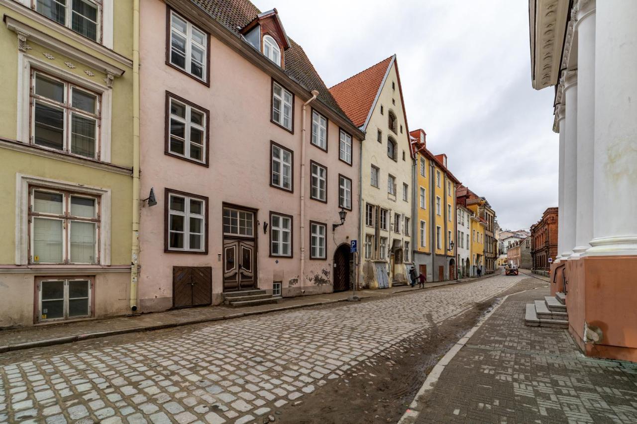 Roofs Of The Old Tallinn Guest House Exteriér fotografie
